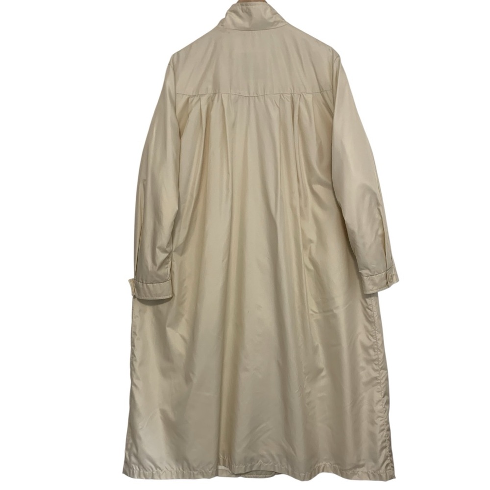 Vintage 80’s London Fog Nylon Rain Coat In Cream - Picture 7 of 14